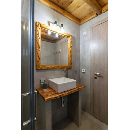 Holiday home Vatos Tripiti